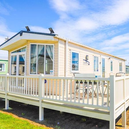 Big Skies Platinum Plus Holiday Home With Wifi, Netflix, Dishwasher, Decking Camber 외부 사진