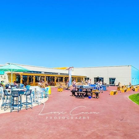 Big Skies Platinum Plus Holiday Home With Wifi, Netflix, Dishwasher, Decking Camber 외부 사진